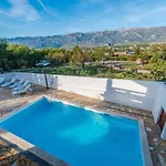 Velebit By Interhome Rovanjska