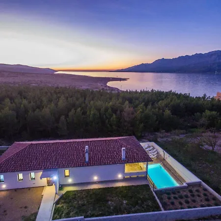 Velebit By Interhome 度假居 *