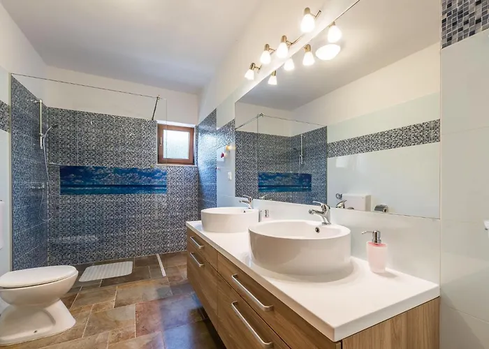 Velebit By Interhome Casa de Férias *