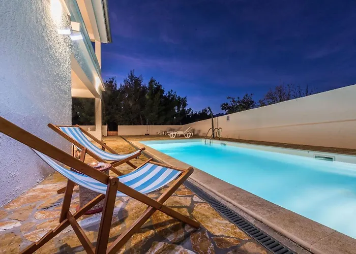 Velebit By Interhome Casa de Férias Rovanjska