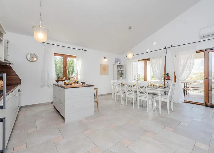 Feriehus Velebit By Interhome Rovanjska